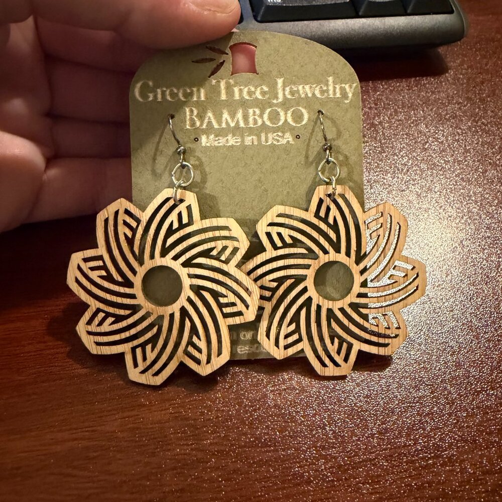 Green Tree Bamboo Earrings "Flower"
